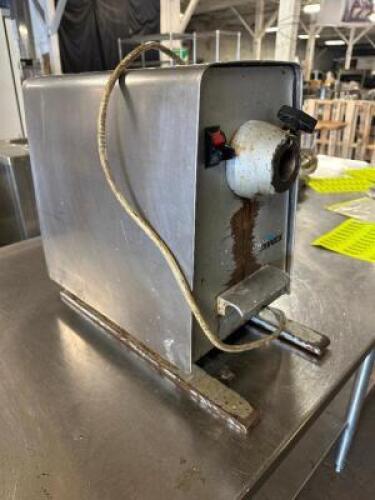DESCRIPTION UNIVEX POWER UNIT. BRAND / MODEL: UNIVEX PM21 ADDITIONAL INFORMATION NO ATTACHMENT W/ THIS LOT. LOCATION BAY 6 QTY 1