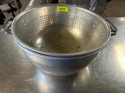 DESCRIPTION (2) 16" ALUMINUM COLANDERS THIS LOT IS: SOLD BY THE PIECE SIZE 16" LOCATION BAY 6 QTY 2