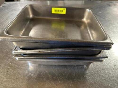 DESCRIPTION (5) 1/2 SIZE STAINLESS INSERTS ADDITIONAL INFORMATION 2" DEEP THIS LOT IS: SOLD BY THE PIECE LOCATION BAY 6 QTY 5