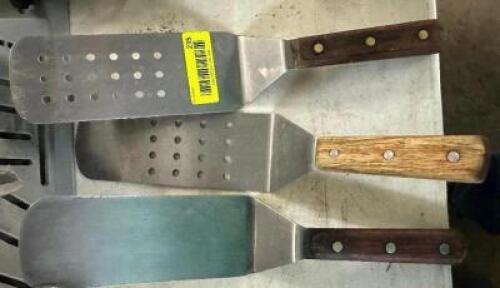DESCRIPTION (3) ASSORTED STAINLESS TURNERS THIS LOT IS: SOLD BY THE PIECE LOCATION BAY 6 QTY 3