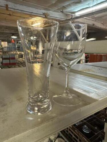 DESCRIPTION GLASS RACK W/ CONTENTS - ASSORTED BAR GLASSES. THIS LOT IS: ONE MONEY LOCATION BAY 6 QTY 1