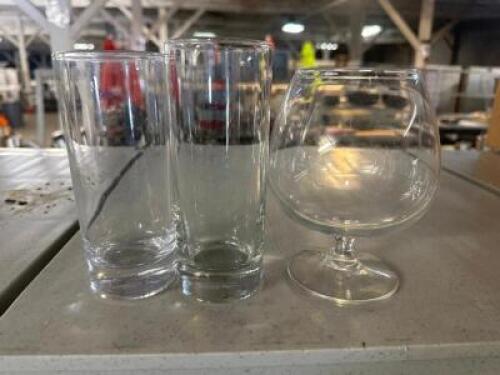 DESCRIPTION GLASS RACK W/ CONTENTS - ASSORTED BAR GLASSES. THIS LOT IS: ONE MONEY LOCATION BAY 6 QTY 1