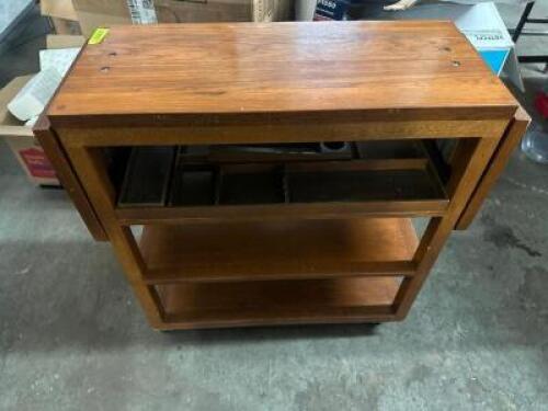 DESCRIPTION 30" X 13" WOODEN CEASAR SALAD CARTS SIZE 30" X 13" LOCATION BAY 6 QTY 1