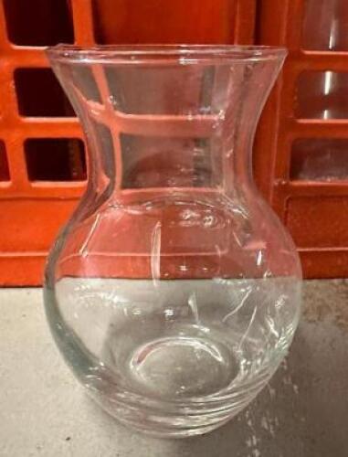DESCRIPTION (25) GLASS CARAFES ADDITIONAL INFORMATION W/ GLASS RACK THIS LOT IS: SOLD BY THE PIECE LOCATION BAY 6 QTY 25