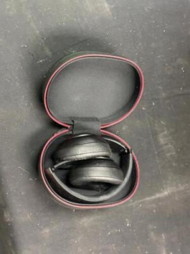 POWER BEATS 3 OVER EAR HEADPHONES