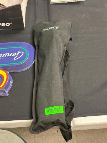 SONY CAMERA TRIPOD