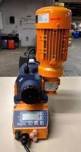 MOTOR-DRIVEN FLUID METERING PUMP (CONTROL TYPE)