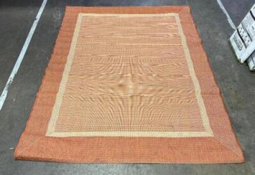 5.3' X 7.6' INDOOR/OUTDOOR AREA RUG