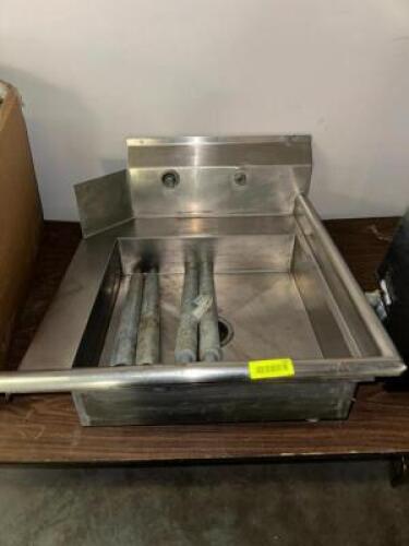 STAINLESS STEEL SINK