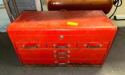 26" METAL TOOL BOX
