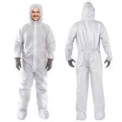DESCRIPTION: (1) CASE OF (25) PROTECTIVE COVERALL BRAND/MODEL: 3M #255J68 INFORMATION: WHITE SIZE: MEDIUM RETAIL$: $133.73 TOTAL QTY: 1
