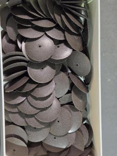 DESCRIPTION: (1) BOX OF (100) CRATEX SMALL KNIFE EDGE WHEELS BRAND/MODEL: GESSWEIN 148-0005 SIZE: 1" DIA 1/8" ARBOR MEDIUM RETAIL$: $189.88 QTY: 1