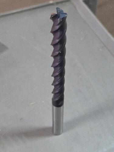 DESCRIPTION: (1) SOLID CARBIDE SQ END MILL BRAND/MODEL: VIPER CARB V33264S SIZE: 1/2" DIA 4 LOC RETAIL$: $688.47 QTY: 1