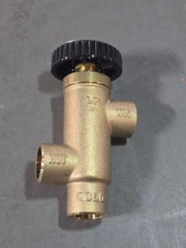 DESCRIPTION: (1) HOT WATER EXTENDER MIXING VALVE BRAND/MODEL: WATTS 26X141 SIZE: 1/2 ' INLET RETAIL$: $100.50 QTY: 1