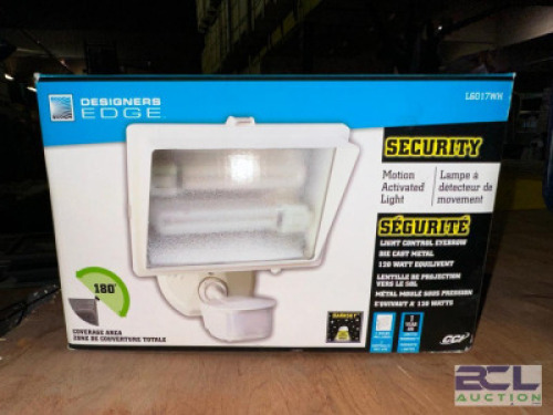 MOTION ACTIVATED SECURITY LIGHT