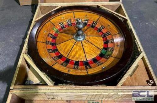 LARGE WOODEN ROULETTE WHEEL WITH CASE