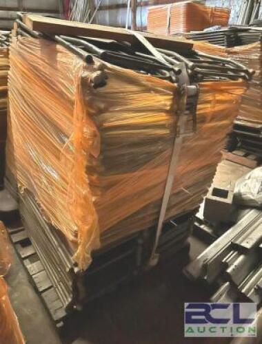 PALLET OF APPROX. 50 FOLDING CHAIRS