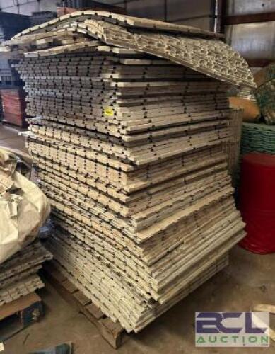 APPROX. 100 PCS OF PORTAFLOOR