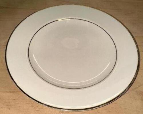 (20) HOMER LAUGHLIN 10" CHINA PLATE WITH GOLD TRIM
