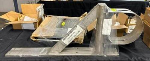 (2) HEAT EXCHANGE BRACKETS
