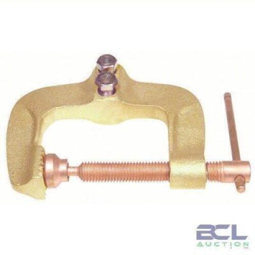DESCRIPTION: (1) GROUND CLAMP BRAND/MODEL: PRODUCT NUMBER #19N772 INFORMATION: 800 A RETAIL$: $87.33 EA QTY: 1
