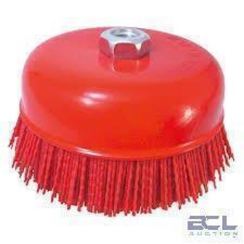 DESCRIPTION: (5) NYLON BED BRUSH BRAND/MODEL: ASTRO PNEUMATIC TOOL COMPANY #4546 INFORMATION: RED SIZE: 6" RETAIL$: $25.93 EA QTY: 5