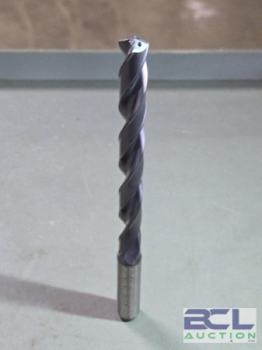 DESCRIPTION: (2) SOLID CARBIDE JOBBER DRILL BIT BRAND/MODEL: EMUGE TA223344.1110 SIZE: 11.1mm RETAIL$: $525.39 QTY: 2