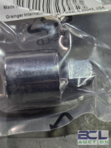 DESCRIPTION: (6) SOCKET ADAPTERS BRAND/MODEL: PARAMOUNT 5MP87 SIZE: 3/8" QTY: 6
