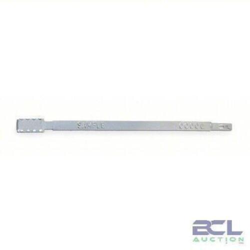 DESCRIPTION: (1) BOX OF (1000) STRAP SEALS BRAND/MODEL: 6GHZ2 SIZE: 8 3/8 in Strap Lg, 5/16 in Strap Wd, Silver, 100 lb Breaking Strength RETAIL$: $20