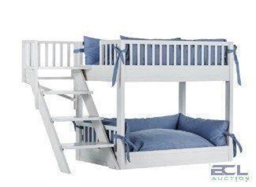 DESCRIPTION: (1) ASPEN BUNK BED BRAND/MODEL: NEWAGE PET INFORMATION: GRAY SIZE: 57.6" X 27.2" X 36.2" RETAIL$: $722.86 EA QTY: 1