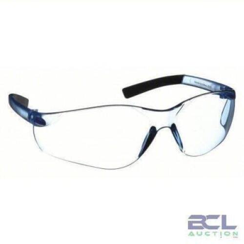 DESCRIPTION: (1) CASE OF (11) SAFETY GLASSES BRAND/MODEL: CONDOR #1FYY2B RETAIL$: $35.00 EA QTY: 1