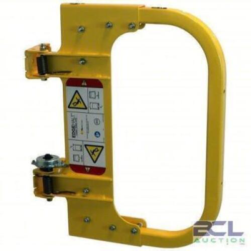DESCRIPTION: (1) SELF CLOSING SAFETY GATE BRAND/MODEL: PS INDUSTRIES #795N90 INFORMATION: YELLOW SIZE: For 15 in to 20 in (Railing Opening) Opening Wd