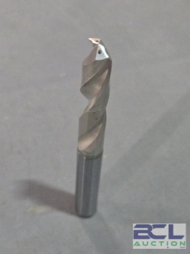 DESCRIPTION: (2) SOLID CARBIDE SML DRILL BIT BRAND/MODEL: SECO SD203A-0800-027-08R1-MS SIZE: 8mm DIA 27mm DEPTH RETAIL$: $360.36 QTY: 2