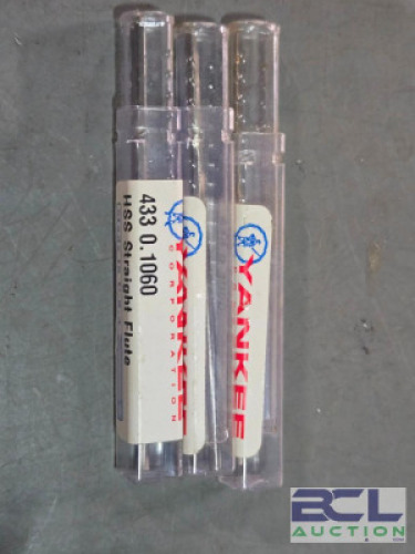 DESCRIPTION: (3) HSS CHUCKING REAMER BRAND/MODEL: YANKEE 433-1060 SIZE: 7/8" DIA 3/32" SD RETAIL$: $149.96 QTY: 3