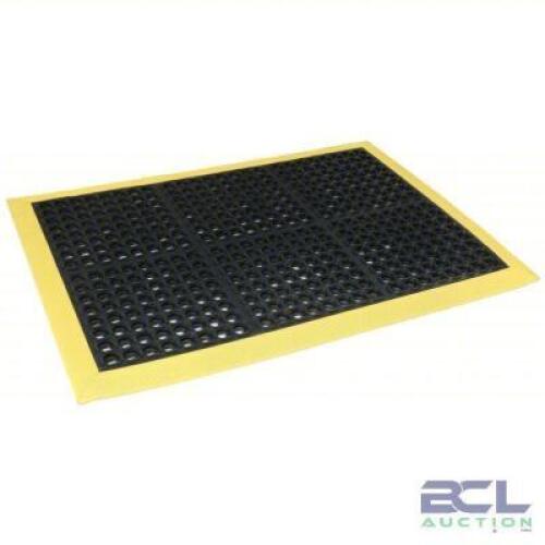 DESCRIPTION: (1) ANTI FATIGUE MAT BRAND/MODEL: NOTRAX #34L279 INFORMATION: YELLOW AND BLACK SIZE: 28X40X3/4 RETAIL$: $86.53 EA QTY: 1