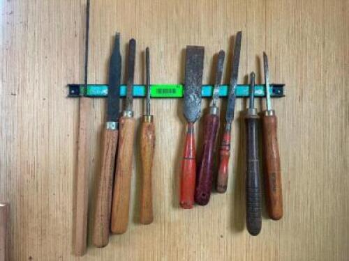 (8) ASSORTED LATHE TOOLS W/ WALL MOUNTED HOLDER.