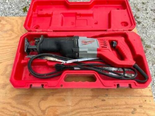 MILWAUKEE SAWZALL W/ CASE AND BLADES