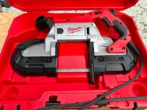 MILWAUKEE DEEP CUT BAND SAW. ( SELLER INDICATES WAS USED LESS THAN 5 TIMES )