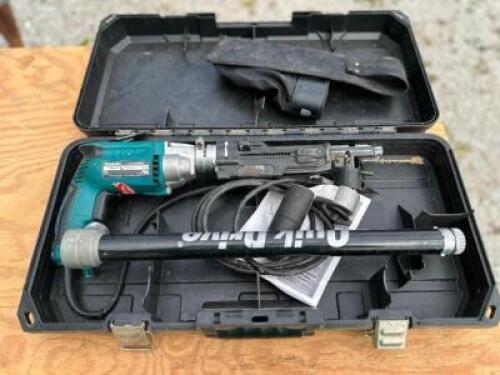 MAKITA QUIK DRIVE PRO 300S DECKING SYSTEM.