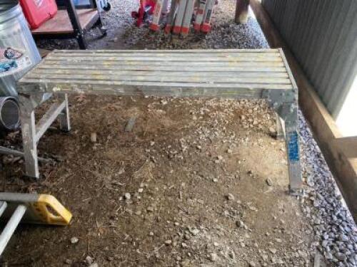 HEAVY DUTY ALUMINUM DRYWALL BENCH