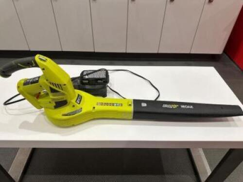 LEAF BLOWER