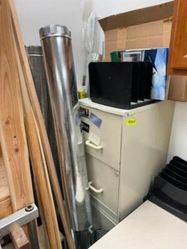CONTENTS OF CORNER