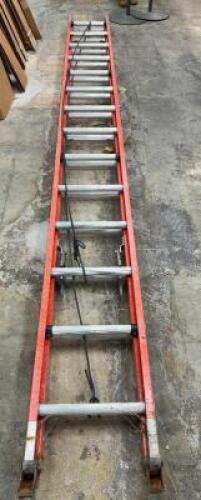 28FT FIBERGLASS EXTENSION LADDER