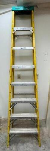8FT FIBERGLASS LADDER