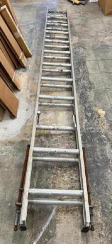 22FT ALUMINUM EXTENSION LADDER