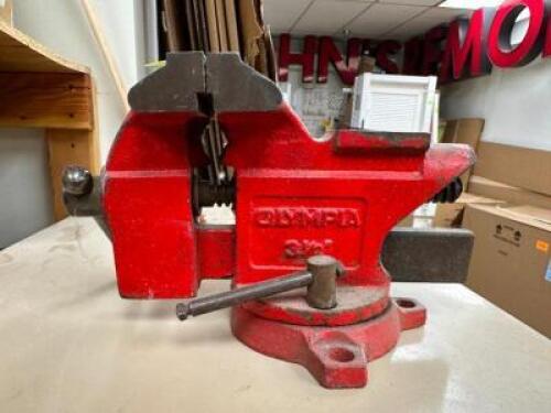 3.5" OLYMPIA BENCH VISE