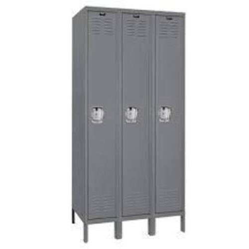 DESCRIPTION: (1) PREMIUM STORAGE LOCKERS BRAND/MODEL: HALLOWELL INFORMATION: GRAY, 1 TIER, 3 WIDE, PADLOCKABLE SIZE: 54" X 21" X 72" RETAIL$: $763.32