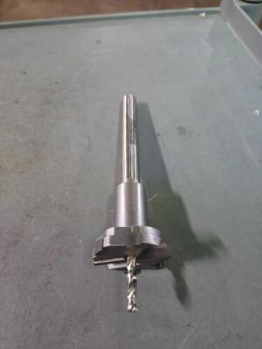 DESCRIPTION: (1) DOORKNOB PROFILE ROUTER BIT BRAND/MODEL: WESTWARD 16Y631 SIZE: 2-1/8" RETAIL$: $117.74 QTY: 1