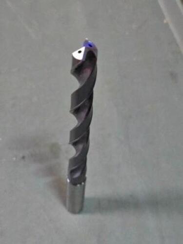 DESCRIPTION: (2) SOLID CARBIDE COOLANT DRILLS BRAND/MODEL: YG-1 DH453094 SIZE: 9.4mm RETAIL$: $387.98 QTY: 2