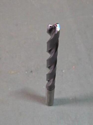 DESCRIPTION: (2) SOLID CARBIDE TAPER LENGTH DRILL BIT BRAND/MODEL: EMUGE TA223344.0794 SIZE: 5/16" DIA RETAIL$: $254.89 QTY: 2